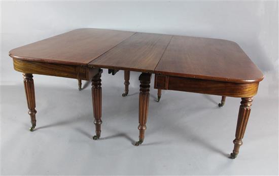 A George IV mahogany extending dining table, W.4ft 8in. H.2ft 5in. Extends to 8ft 8in.